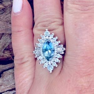 Heidi Gibson Sapphire engagement ring wedding band